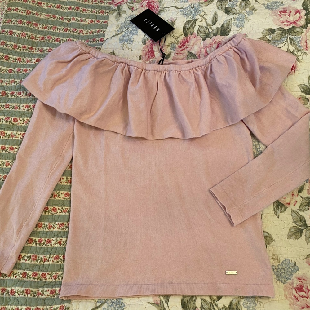 Off shoulder Ruffle Sweater NEW Small - Picture 5 of 5